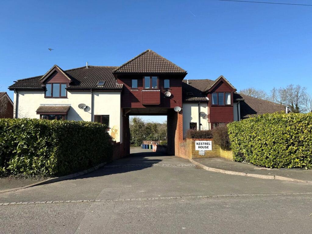 Main image of property: Weydon Lane, Farnham, Surrey, GU9