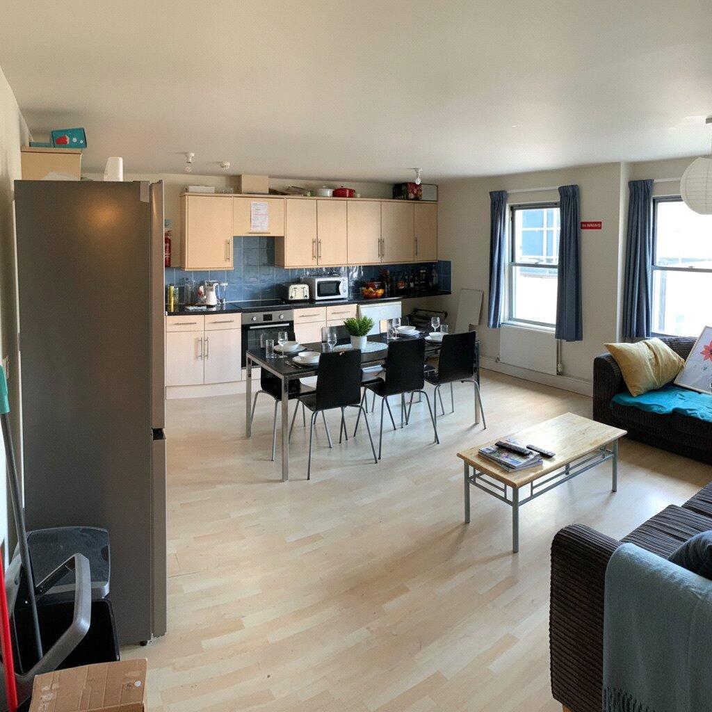 Apartment in Bristol - More