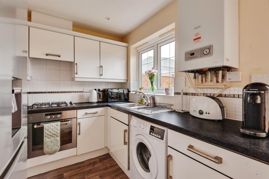 Crosland Drive, Helsby, Frodsham photo 4