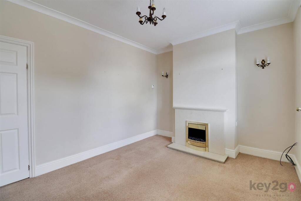 House in Sheffield, Manor Top, Intake - View 4
