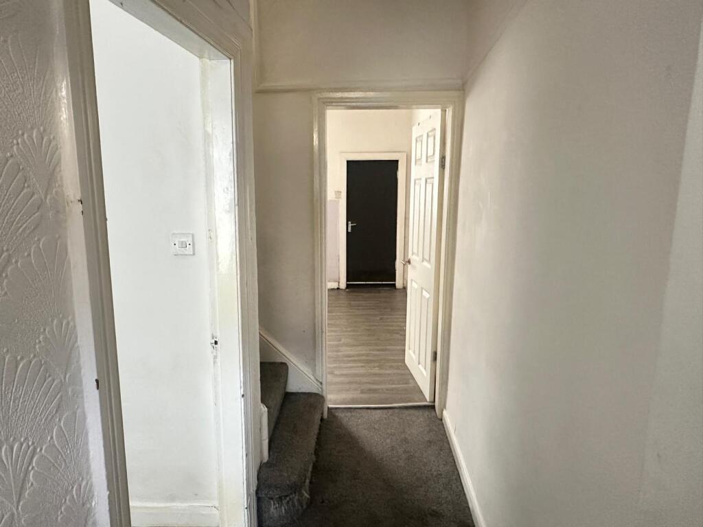 Additional image 4 of Blackburn, BB3