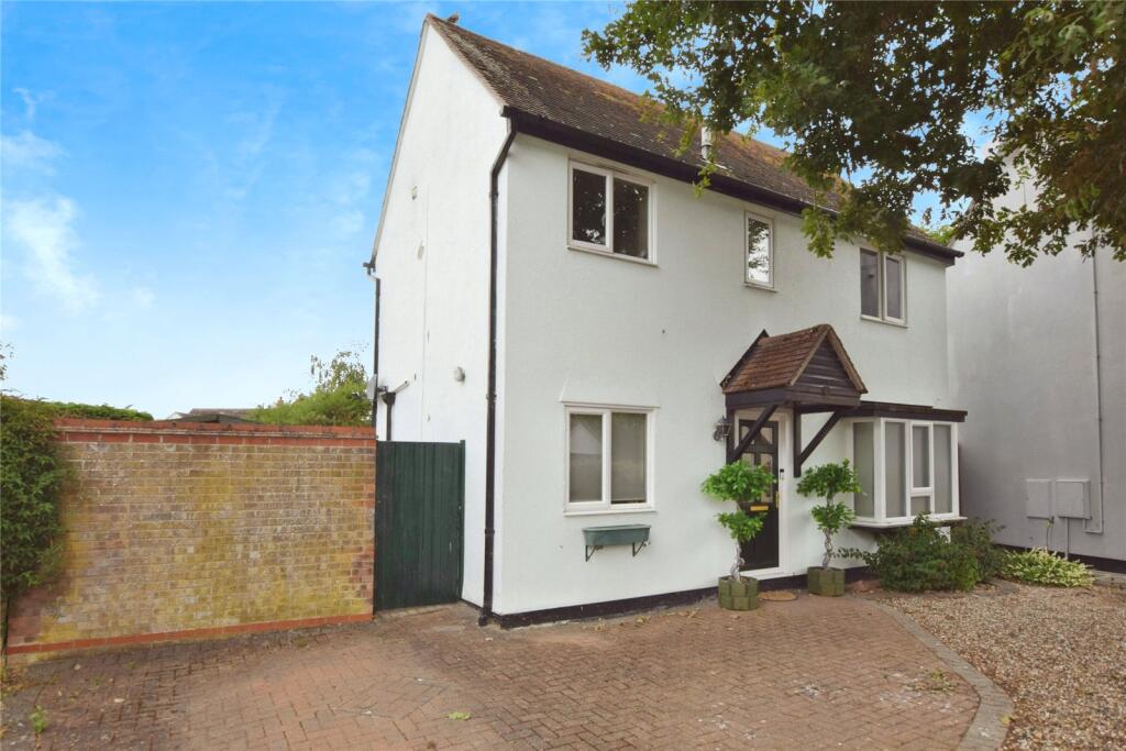 Main image of property: Harvest Close, South Woodham Ferrers, Chelmsford, Essex, CM3