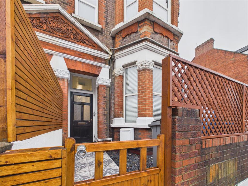 Main image of property: Craven Park, London