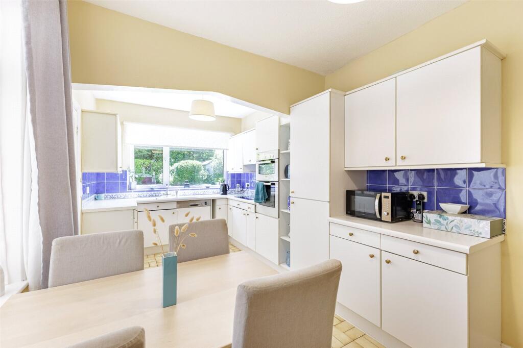 House in Cardiff, Lakeside, Cyncoed - View 5