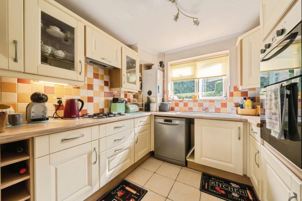 House in Tonbridge - View 4
