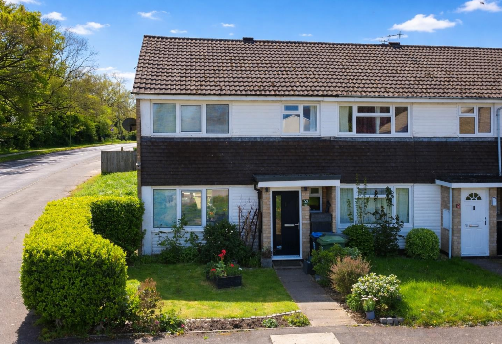 Main image of property: Tresilian Square, Grovehill, Hemel Hempstead