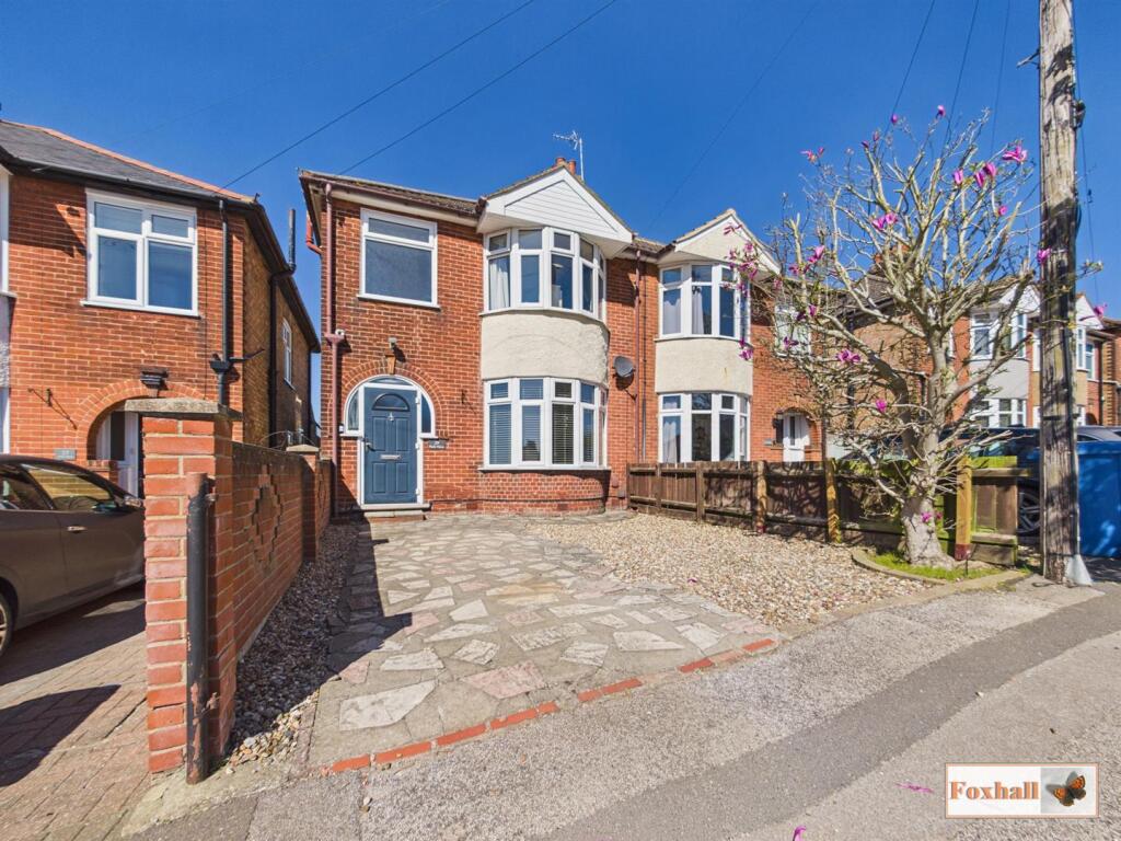 House in Ipswich, The Dales