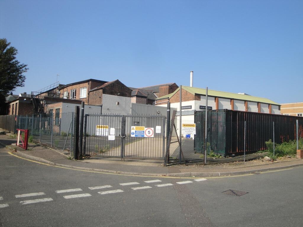 Photo 11