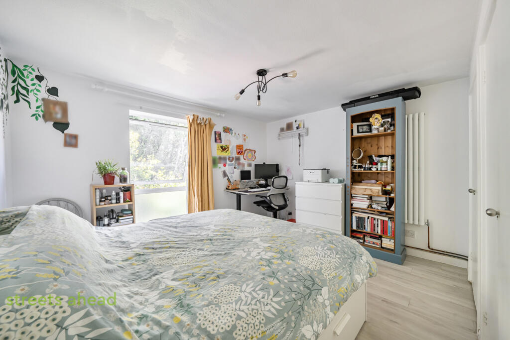 Apartment in London - View 4