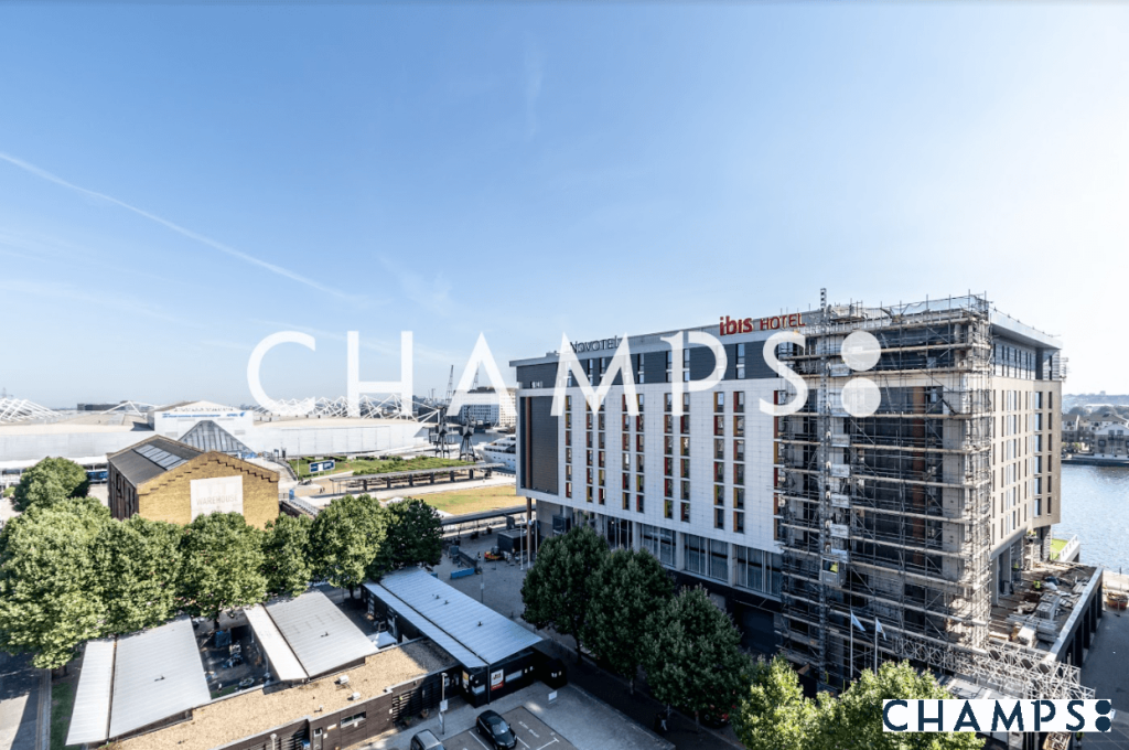 Apartment in London, Custom House, Canning Town - View 3
