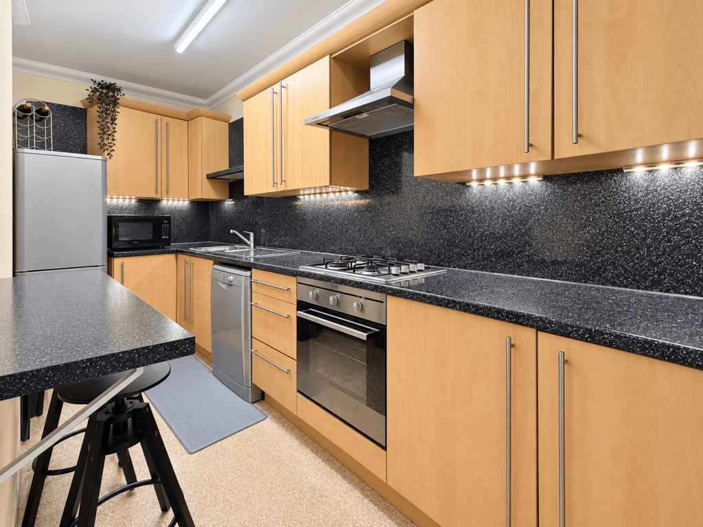 Apartment in London - View 5