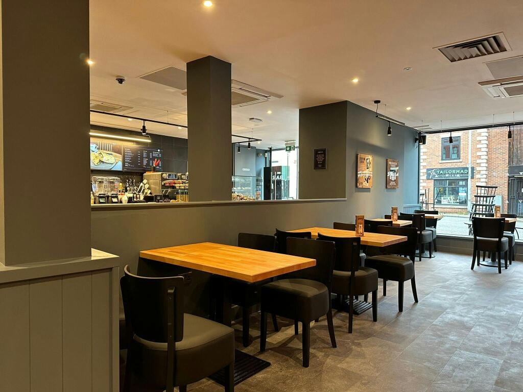 Coffee House 8.jpg