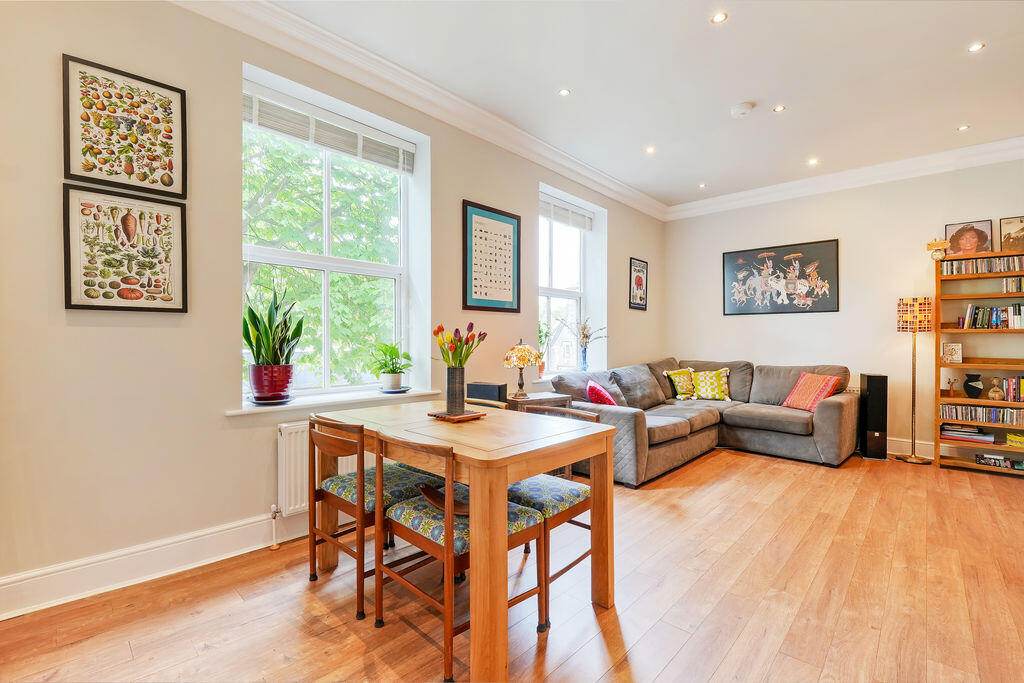 Apartment in Sheffield, Brincliffe, Nether Edge - View 3