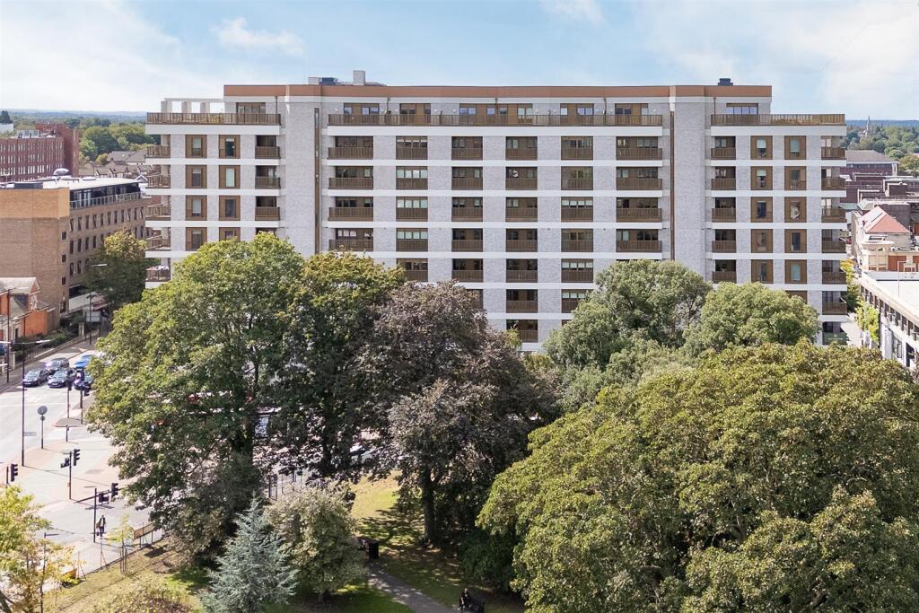 Main image of property: Sutton Park House, 15 Carshalton Rd