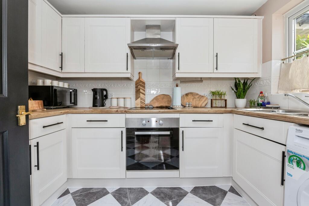 Main image of property: Bascombe Grove, Dartford, DA1