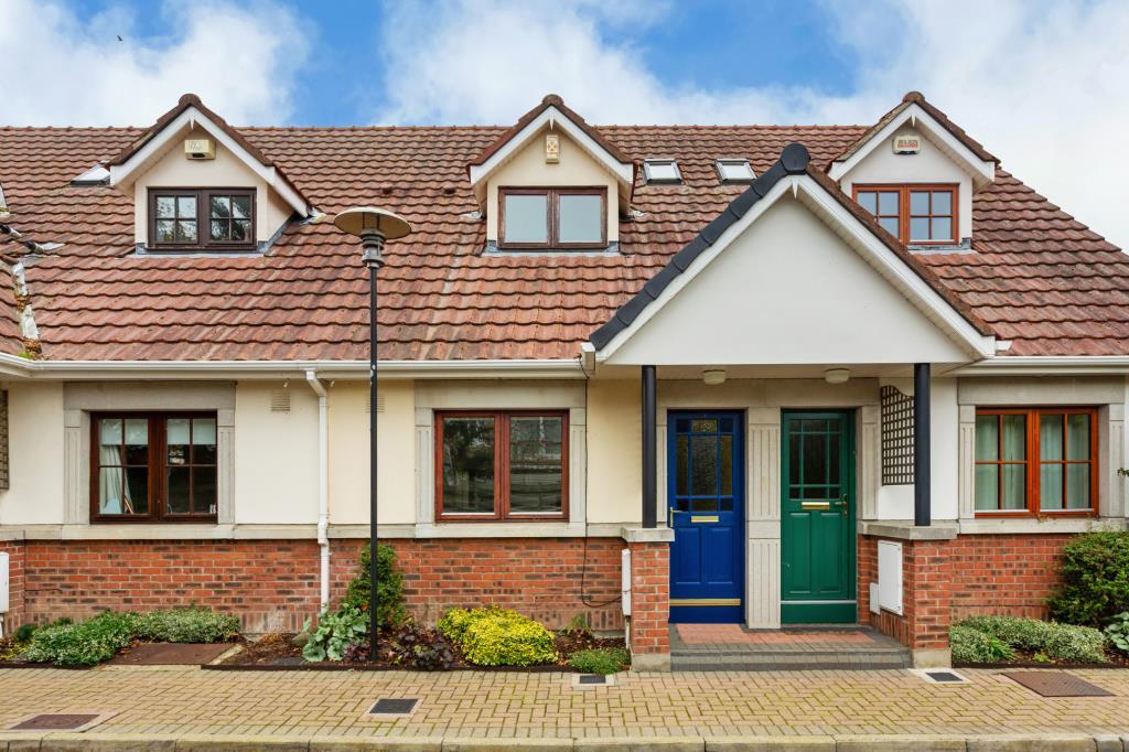 Main image of property: 7 The Hedgerows, Foxrock, Dublin 18, D18 X8H2