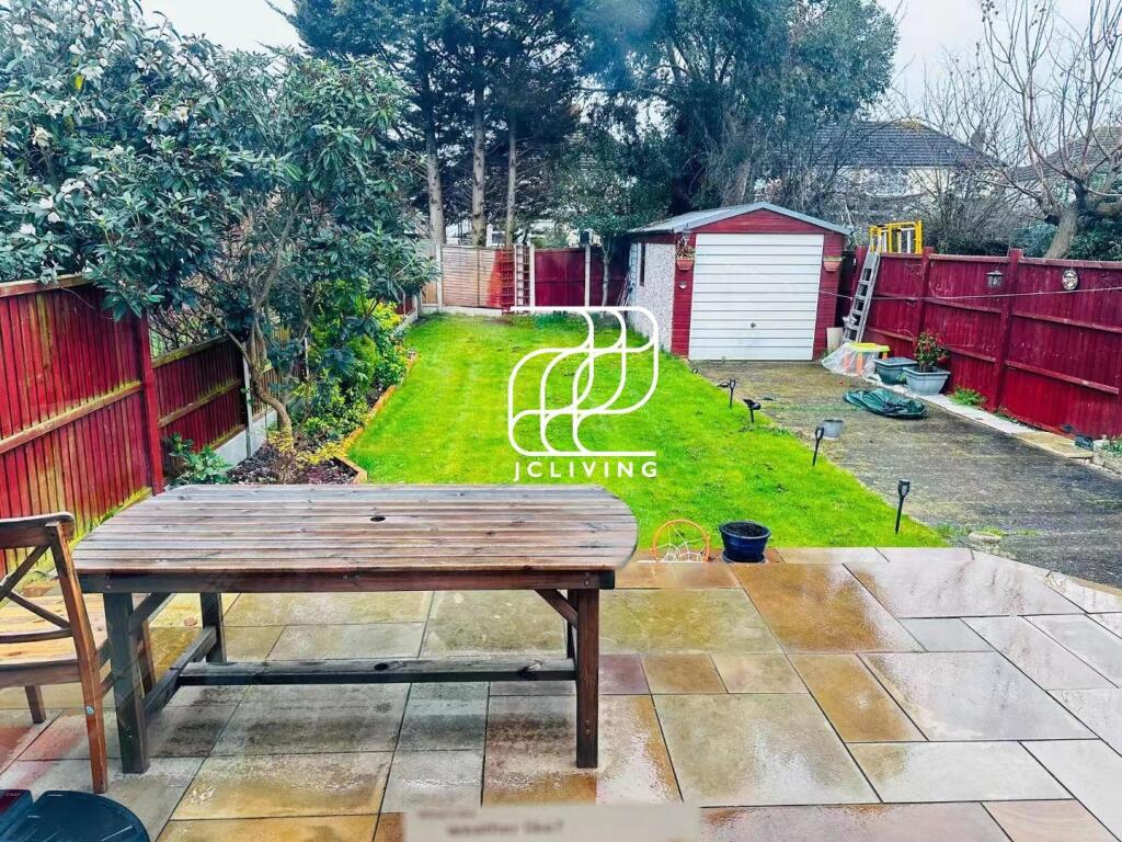 Main image of property: Rosebank Avenue, Hornchurch