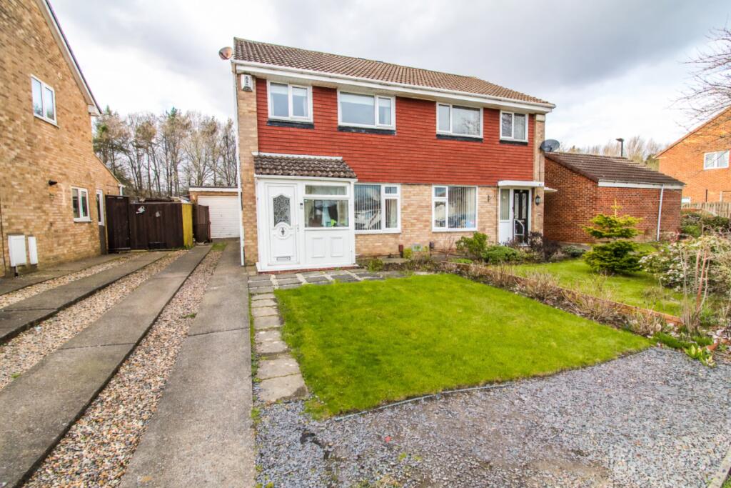 Main image of property: Hexham, Oxclose, Washington, NE38