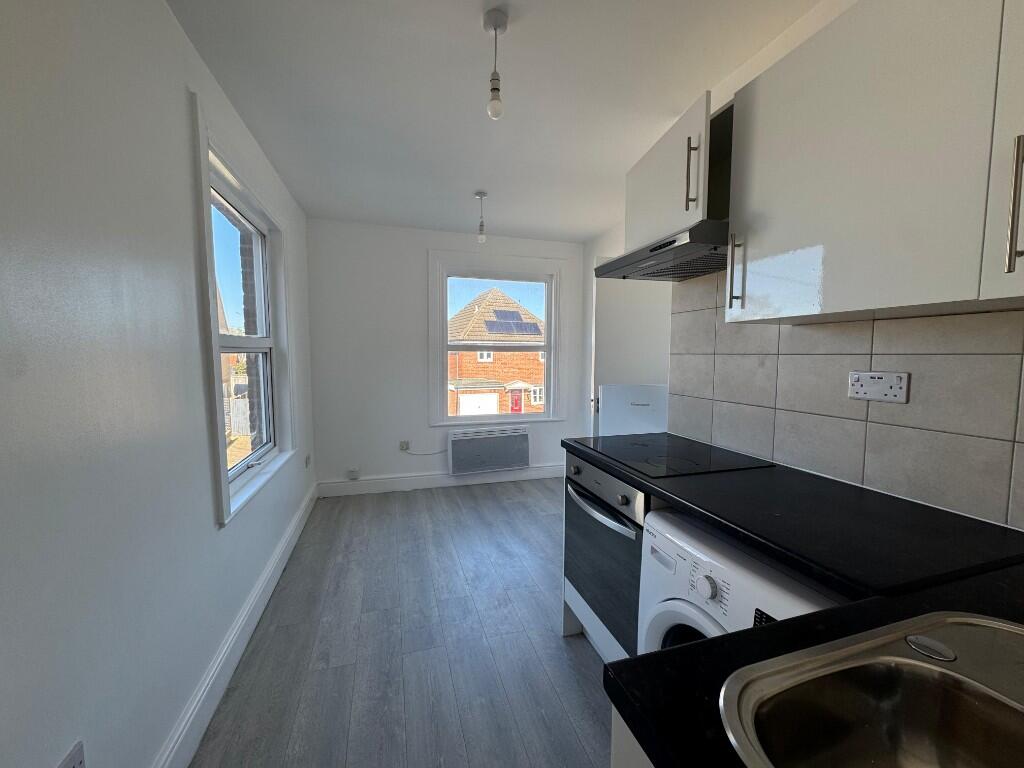 Main image of property: Main Road, Chelmsford, Essex, CM1