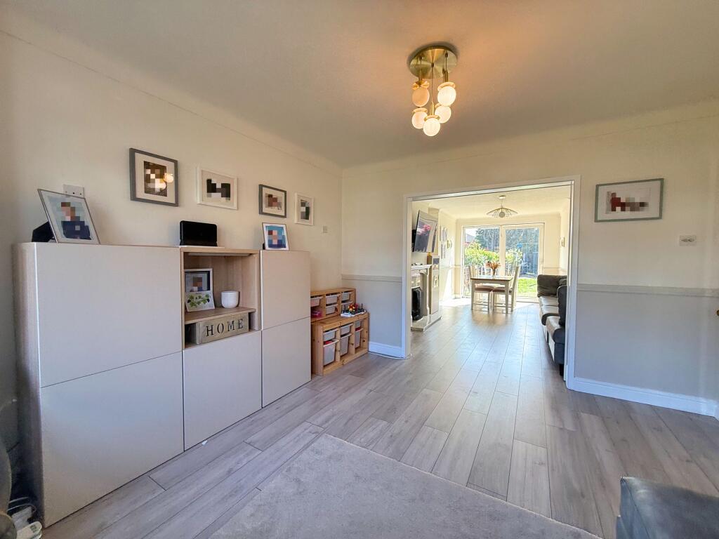 Okehampton Crescent, Sale, M33 - View 4