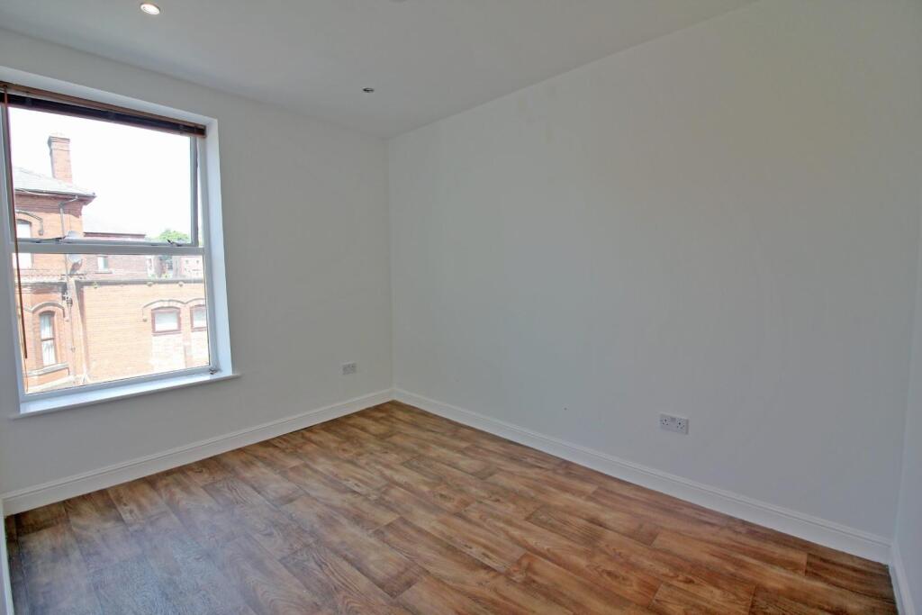 Apartment in Bolton - View 5