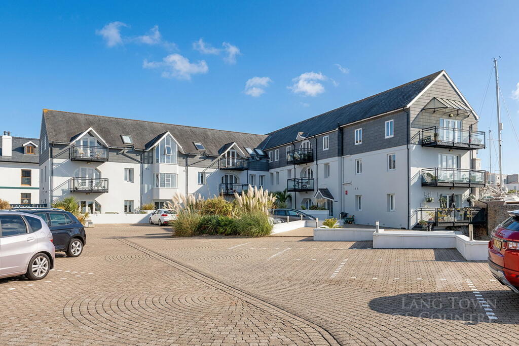 Apartment in Plymouth - View 5