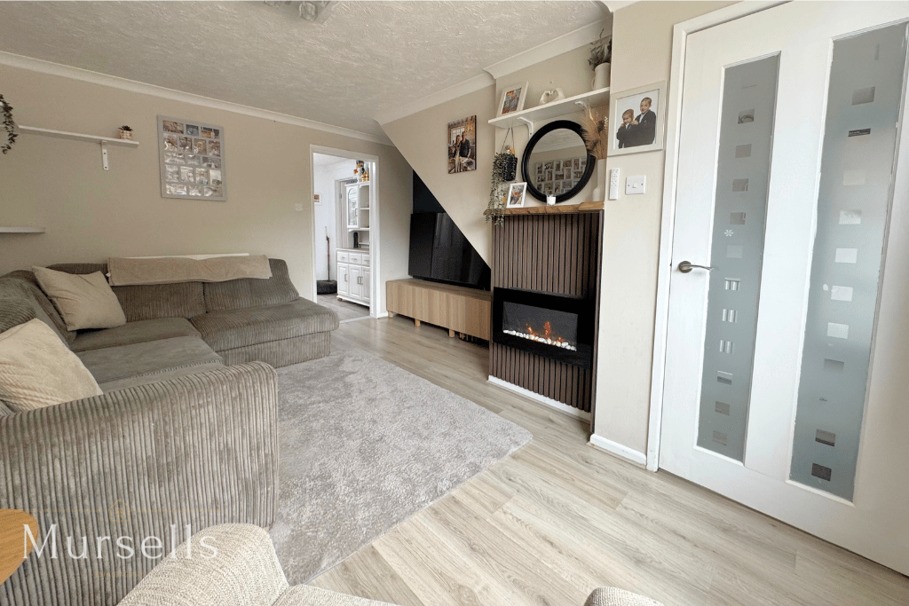 House in Poole, Creekmoor - View 2