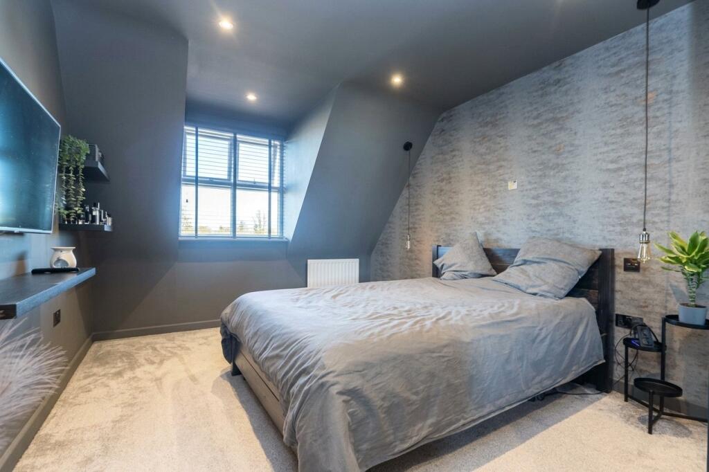 Apartment in Milton Keynes - View 4