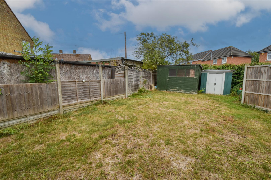House in Epping Forest, Ongar - View 3