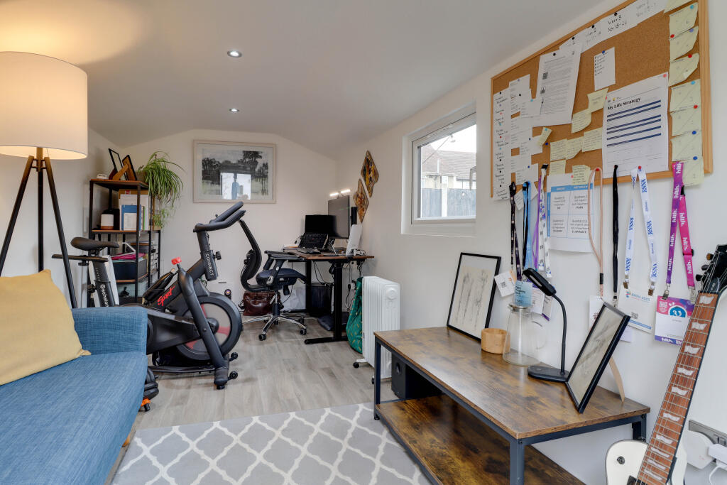 Additional image 13 of Harvey Road, London Colney, St. Albans, AL2