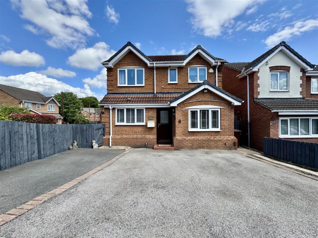 Main image of property: Robsons Drive, Dalton, Huddersfield, HD5 9JW