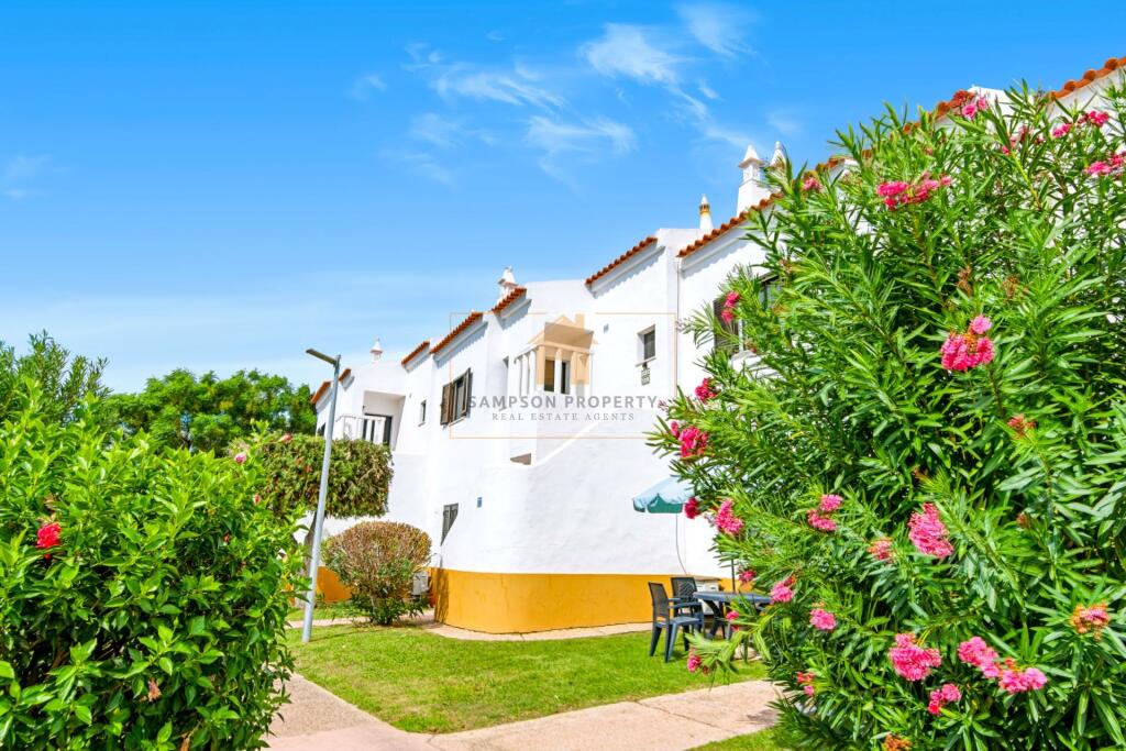 Main image of property: Algarve, Lagoa