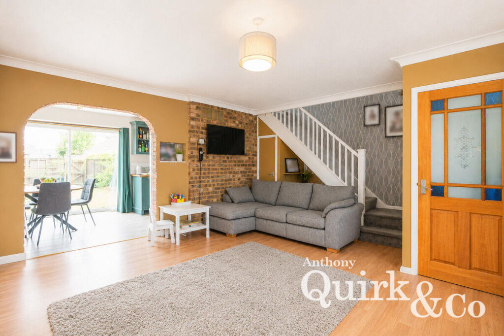House in Castle Point, Canvey Island - View 5