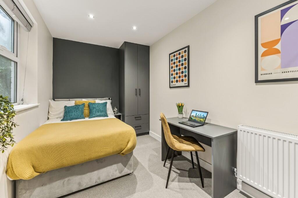 Main image of property: Mayors Walk, Peterborough, Cambridgeshire, PE3