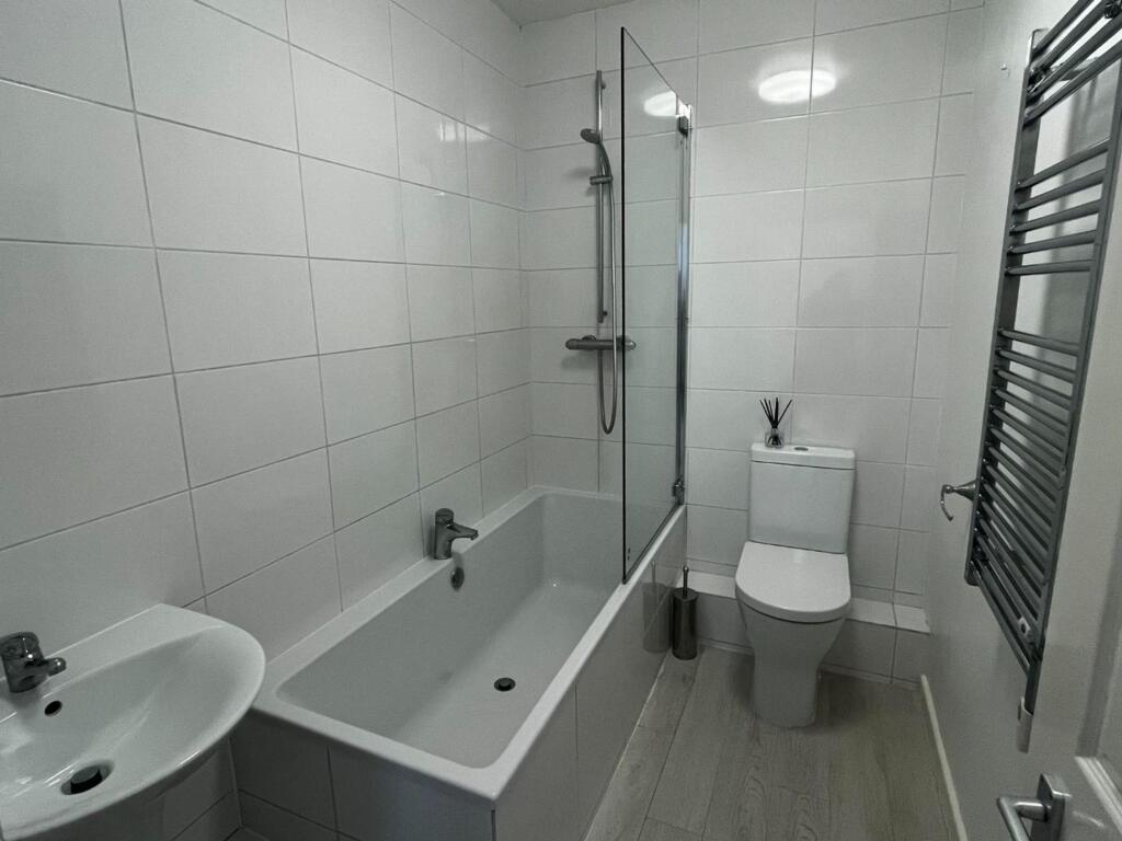 Apartment in Derby - View 4