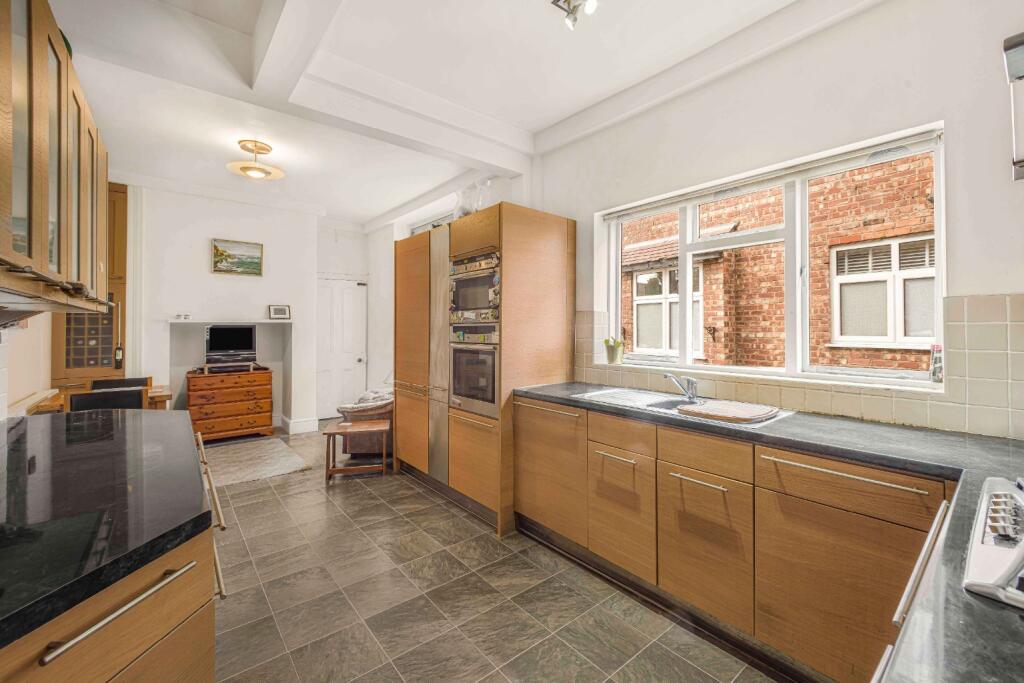 House in Trafford, Greater Manchester - View 4