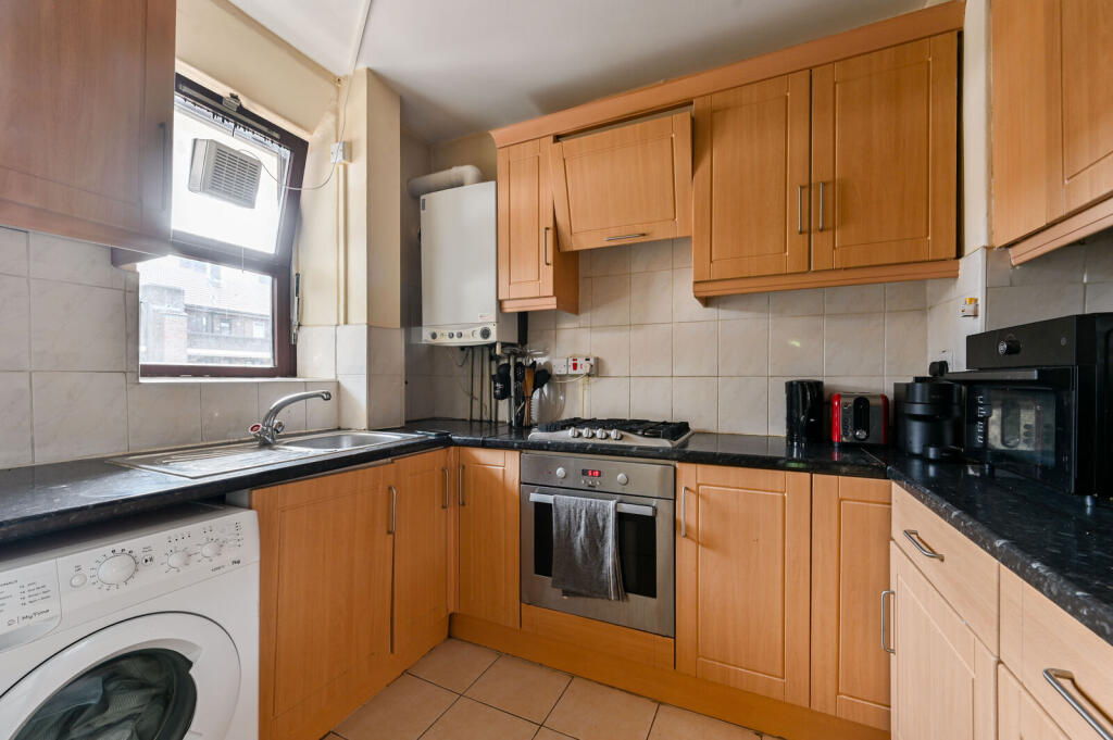 Apartment in London - View 3