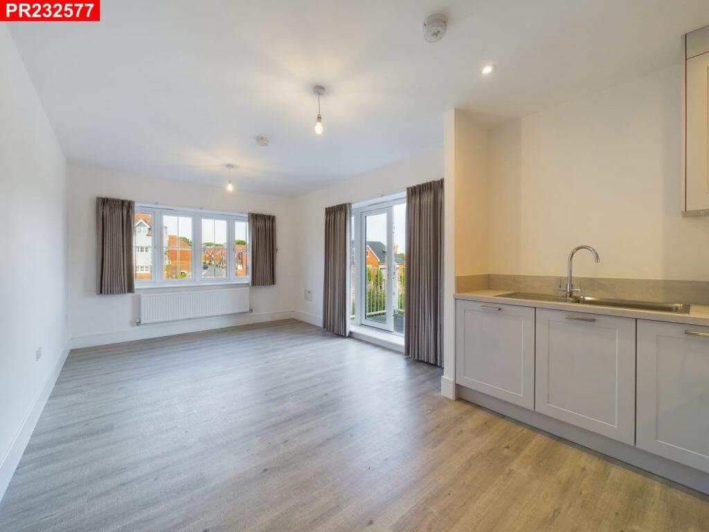 Main image of property: Royal Tunbridge Wells – 2 Bedrooms Flat