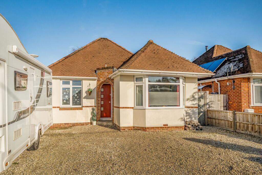 Main image of property: Oakgrove Road, Bishopstoke, SO50