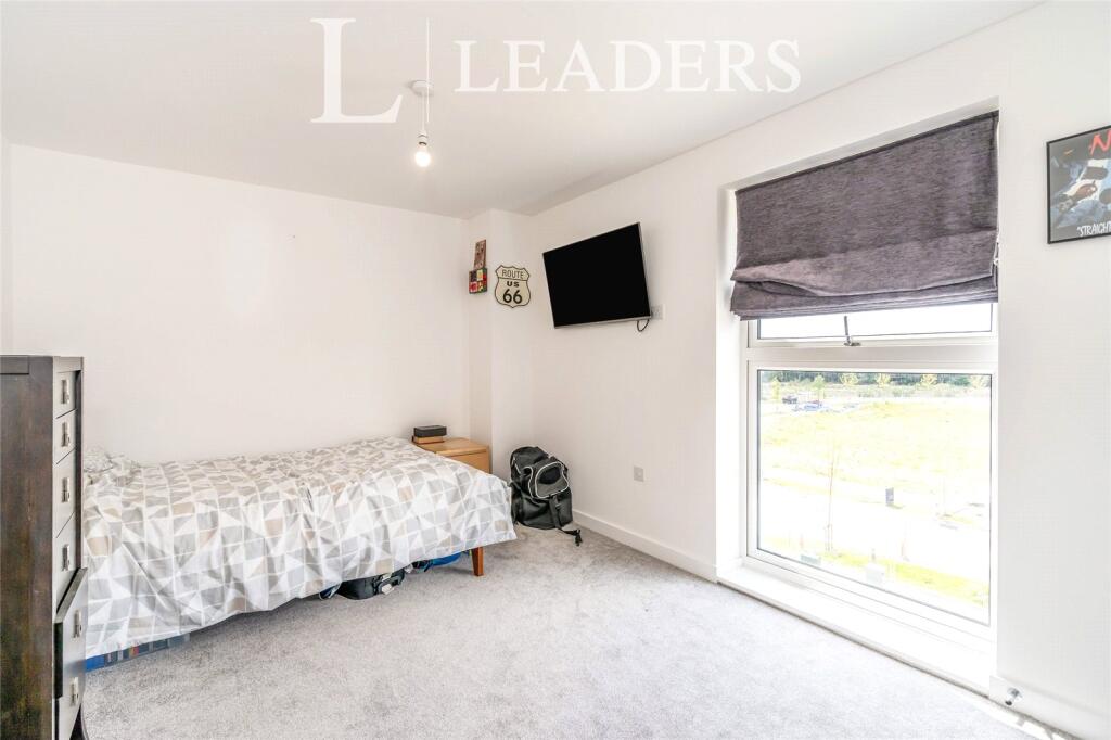 Apartment in Chichester, Oving - More
