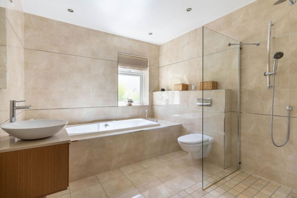 Additional image 19 of Plymouth Drive, Barnt Green, B45