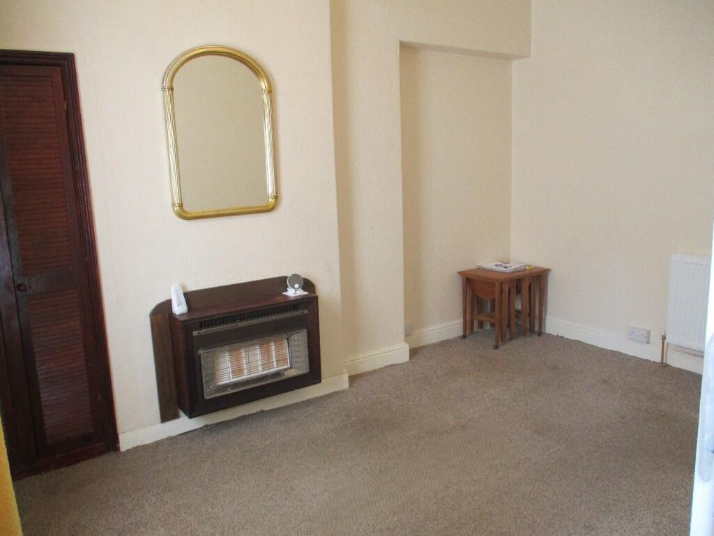8 Alexandra Place, Annan, Dumfriesshire, DG12 5DJ2 - View 2