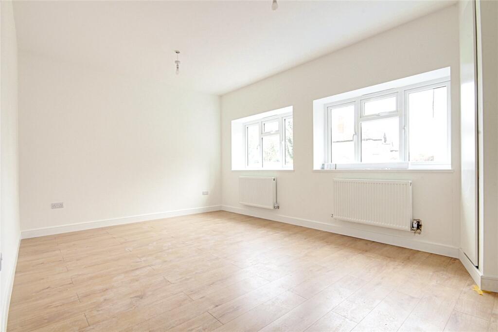 Main image of property: Hertford Road, Enfield, EN3