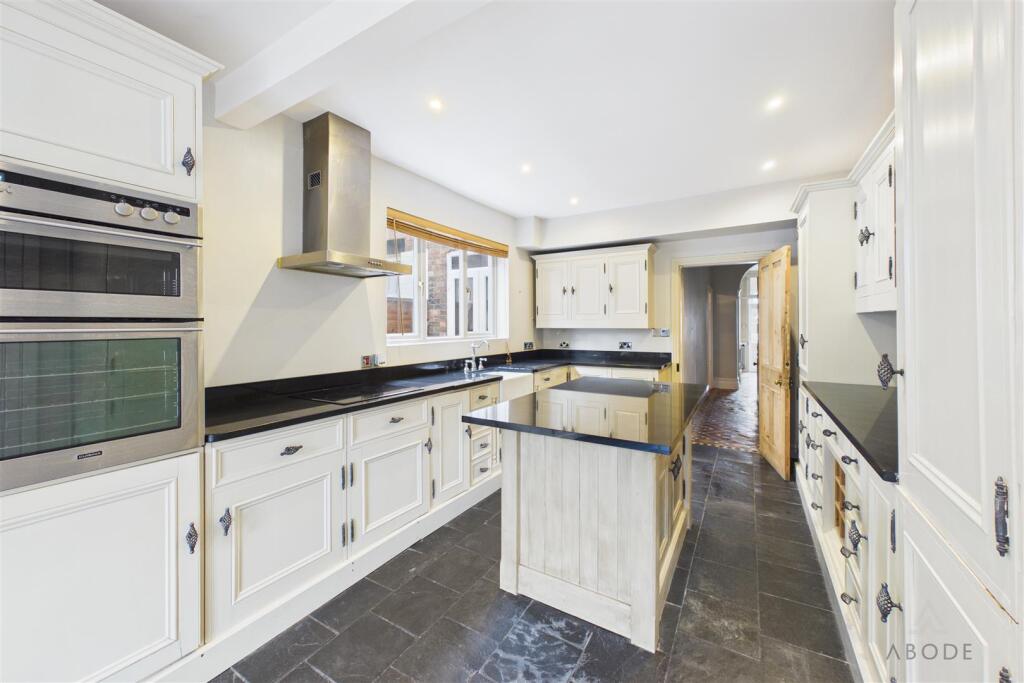 House in Derby - View 5