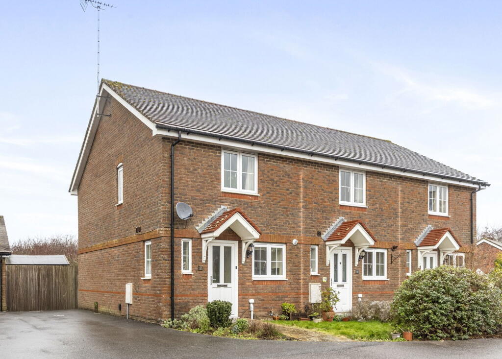 Main image of property: Chestnut Drive, Hassocks, BN6 8AZ