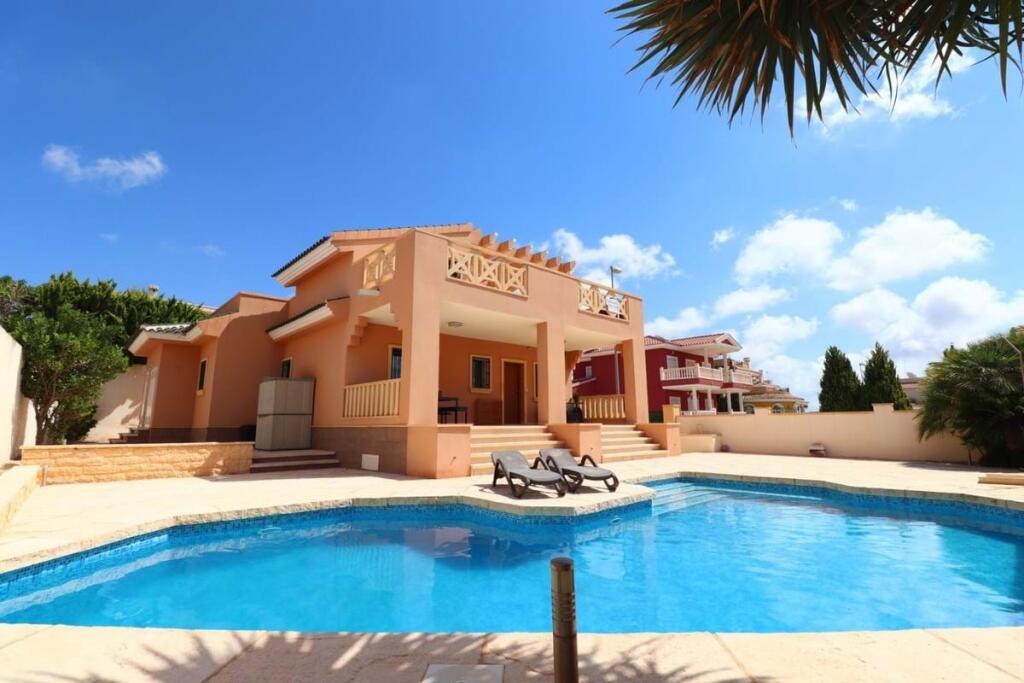 Main image of property: Valencia, Alicante, Ciudad Quesada