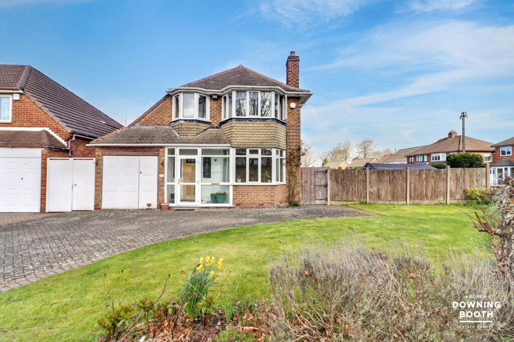 Main image of property: Mayfield Road, Streetly, Sutton Coldfield, B74 3PZ