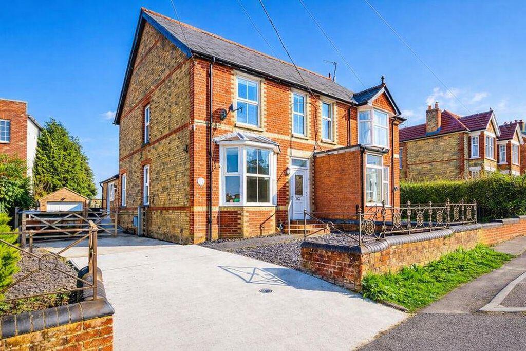 Main image of property: Shalmsford Street , Canterbury