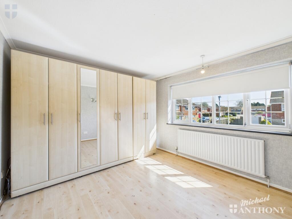 Dean Close, Aylesbury - View 5