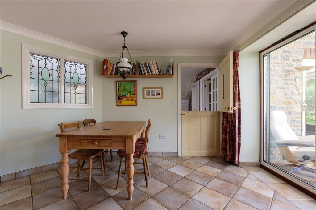 House in Stourton Caundle - View 5